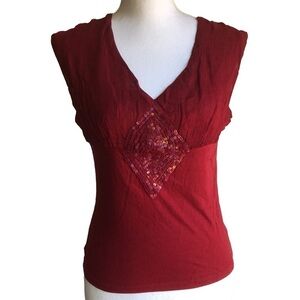 Raga Anthropologie Blouse Sequined Detail V-Neck Sleeveless Maroon Medium